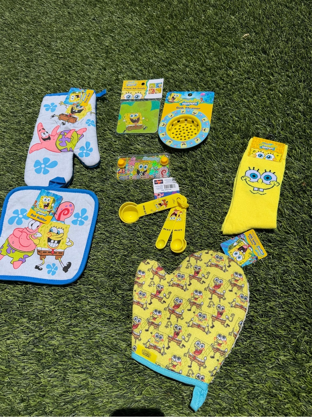 SpongeBob Squarepants Yellow & Blue Kitchen Accessory Set